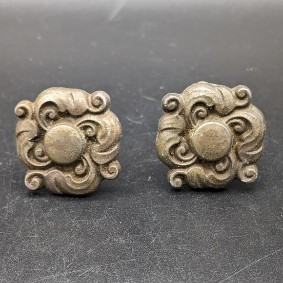 Drawer Pulls Pair 2 Vintage Antique? Metal Decorative Ornate Handles Old Cottage - Picture 1 of 10